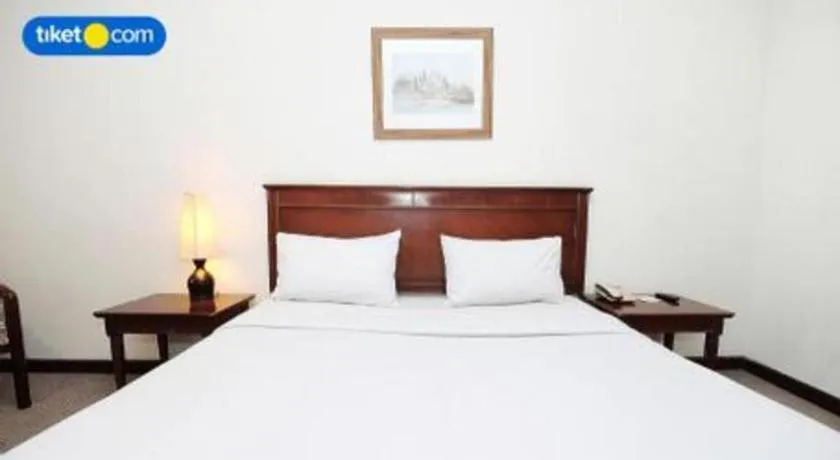 Bed in M - Regency Hotel