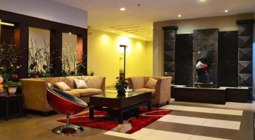 M - Regency Hotel