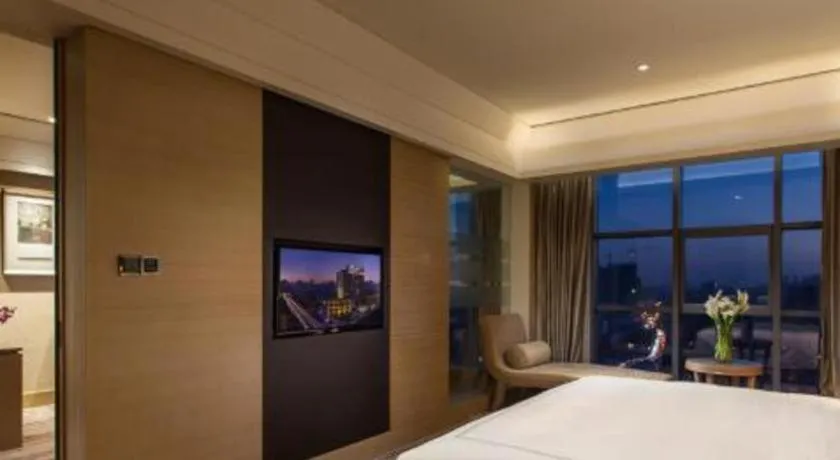 Bed in Grand Skylight International Hotel Guiyang