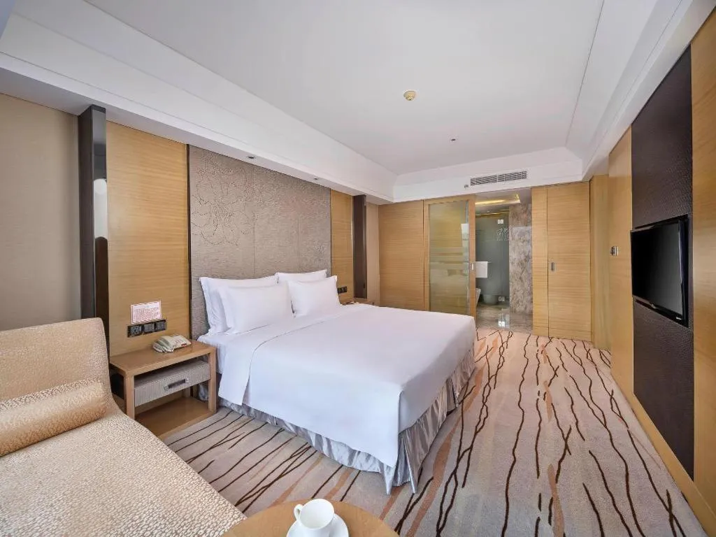 Bed in Grand Skylight International Hotel Guiyang