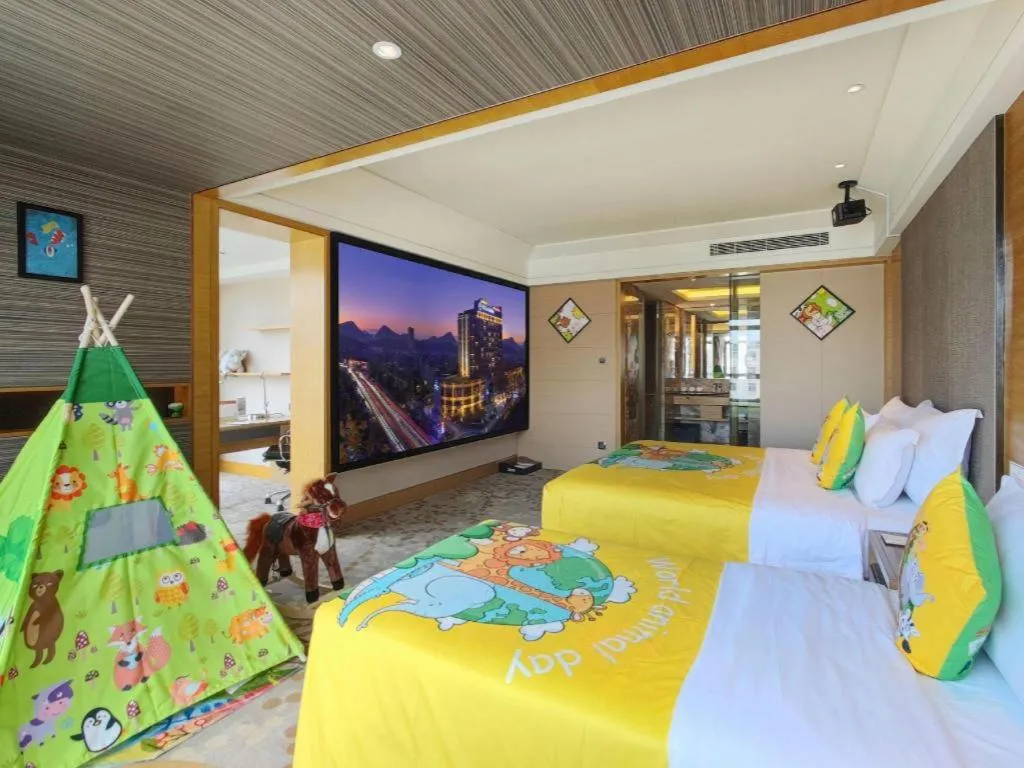 Bed in Grand Skylight International Hotel Guiyang