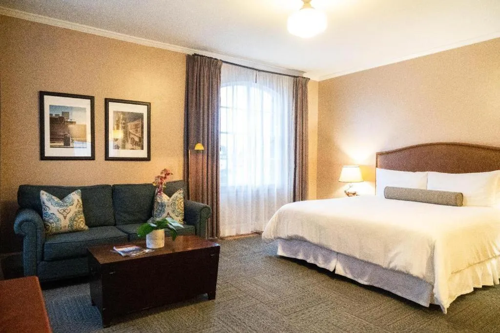 Bed in Hotel Normandie Los Angeles