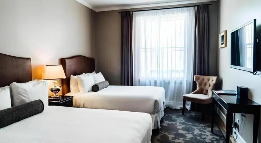 Bed in Hotel Normandie Los Angeles