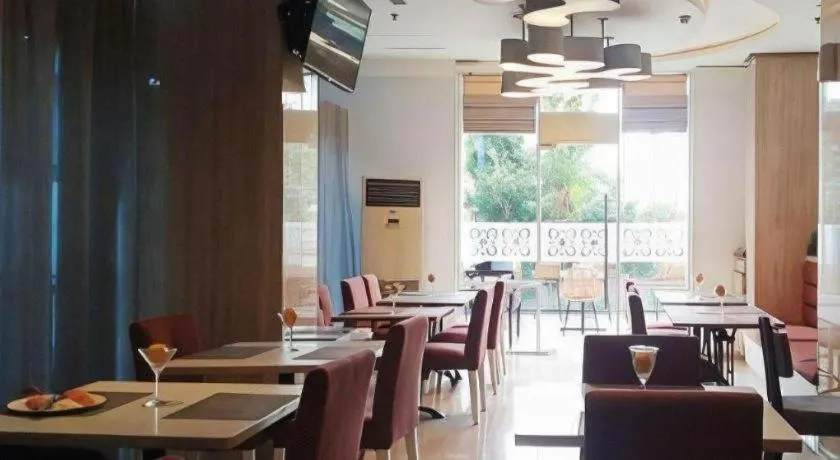 d'primahotel Mega Kuningan