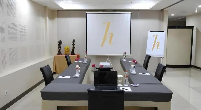 d'primahotel Mega Kuningan