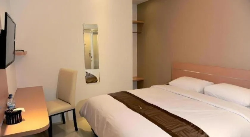 Bed in Guest House Nozz