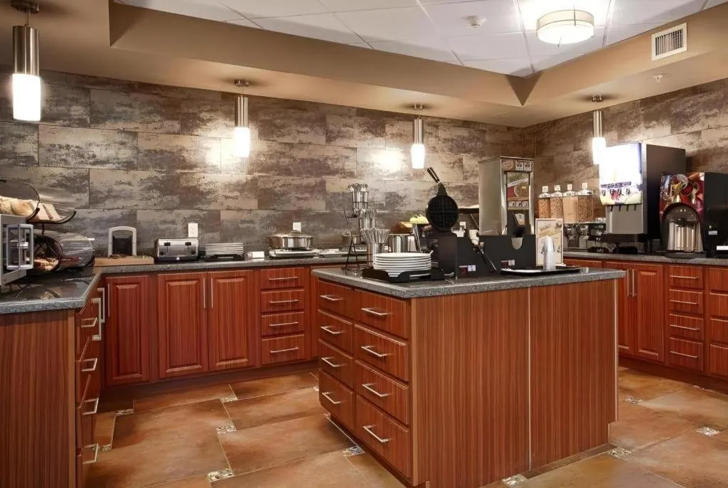 Days Inn by Wyndham Redwater