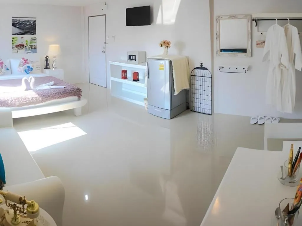 Bed in Chic Hotel Suratthani