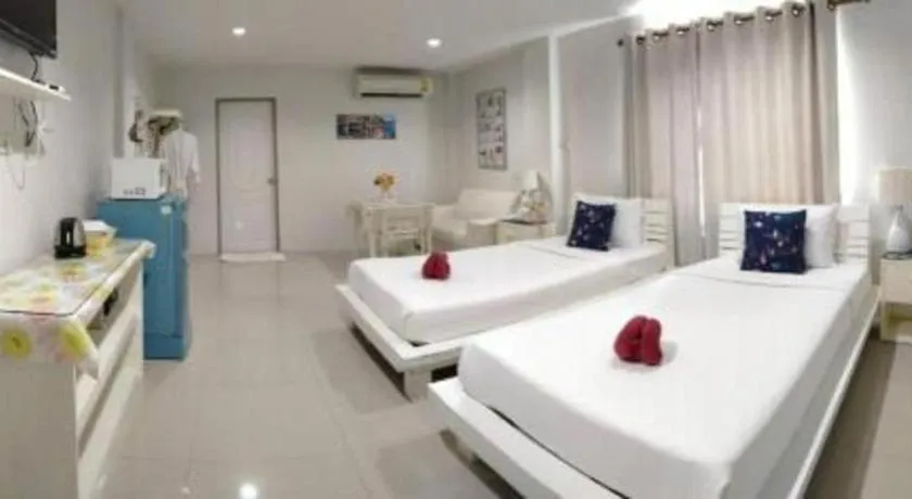 Bed in Chic Hotel Suratthani