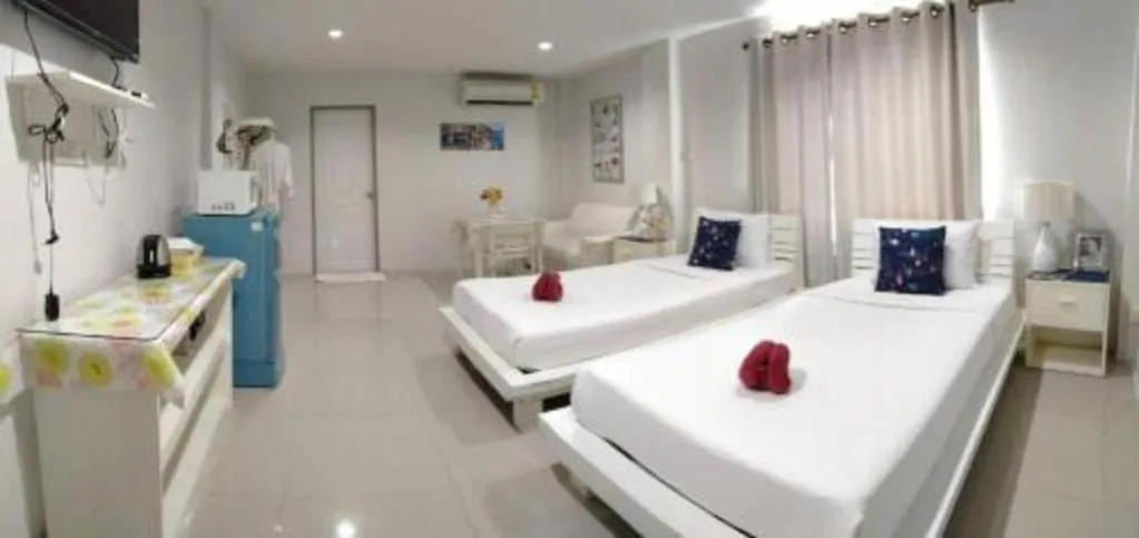 Bed in Chic Hotel Suratthani