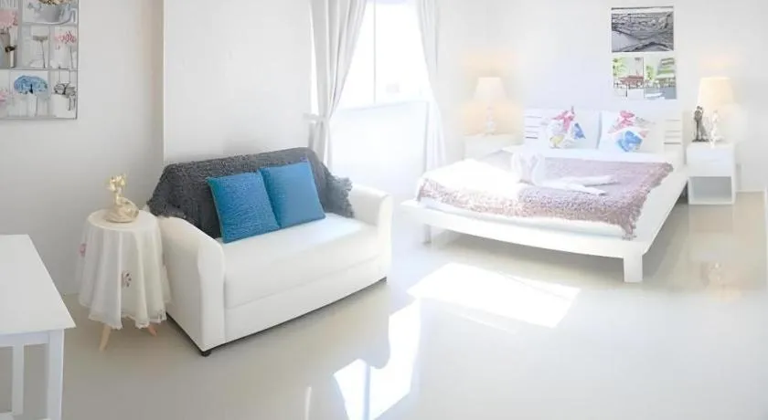 Bed in Chic Hotel Suratthani