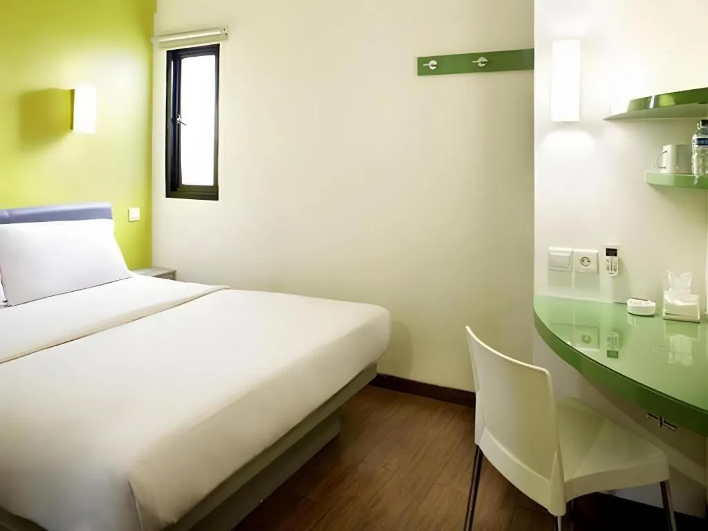 Bed in Amaris Hotel Panglima Polim 1