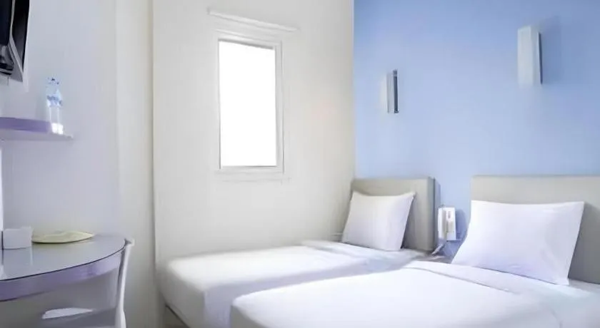 Bed in Amaris Hotel Panglima Polim 1