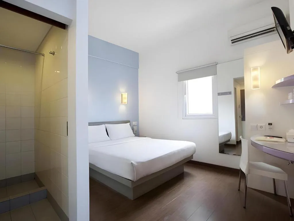 Bed in Amaris Hotel Panglima Polim 1