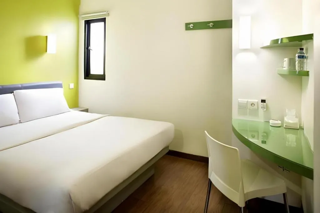 Bed in Amaris Hotel Panglima Polim 1