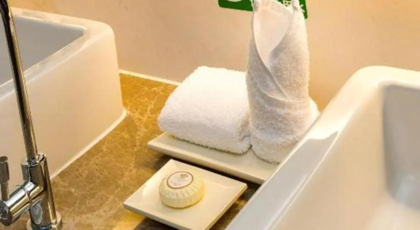 Northwest Petroleum Hotel