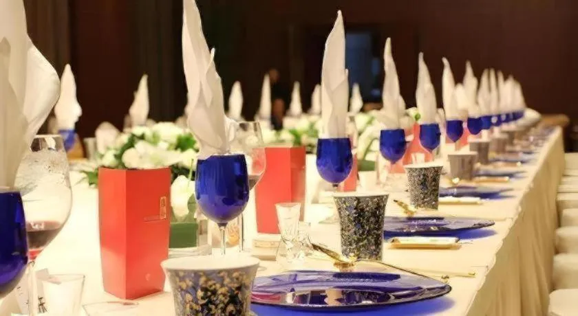 Northwest Petroleum Hotel