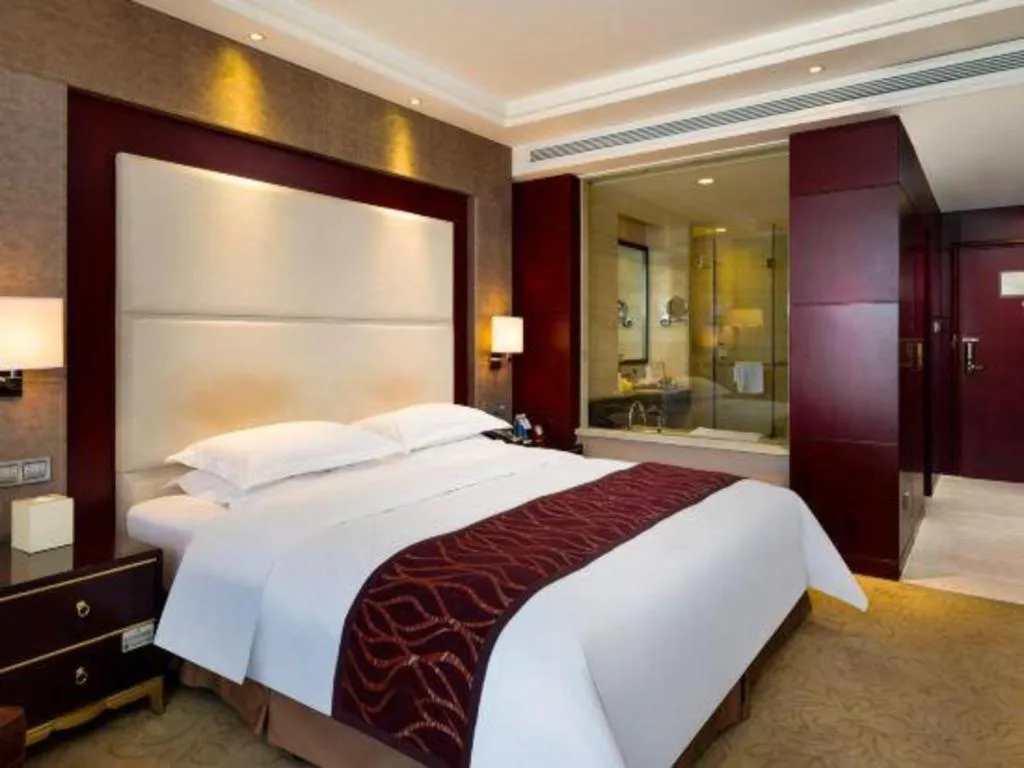 Bed in Northwest Petroleum Hotel