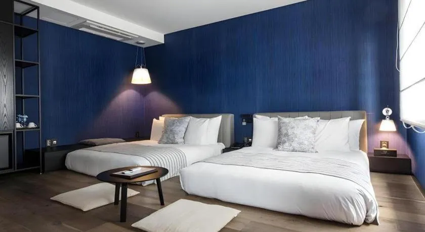 Bed in Everrich Hotel