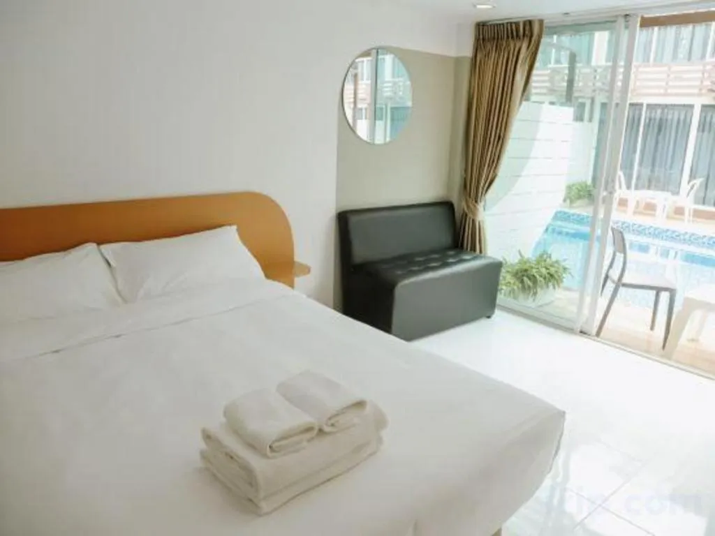 Bed in Pool Villa @Donmueang