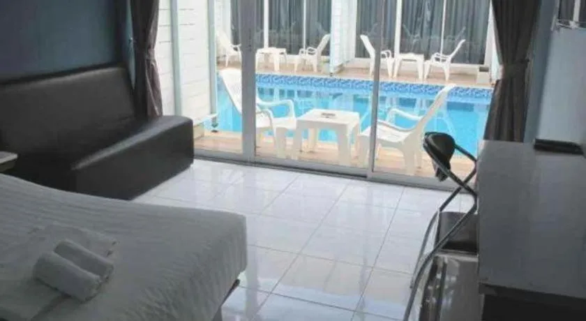 Bed in Pool Villa @Donmueang