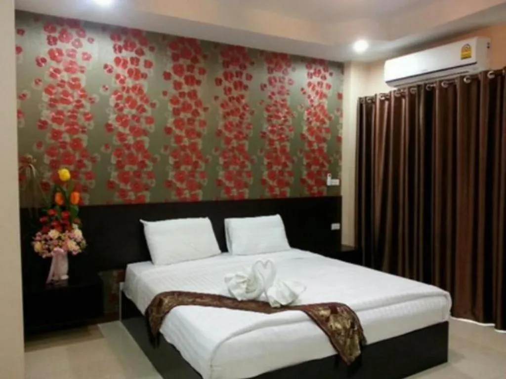 Bed in Le Parc Wangnang Hotel