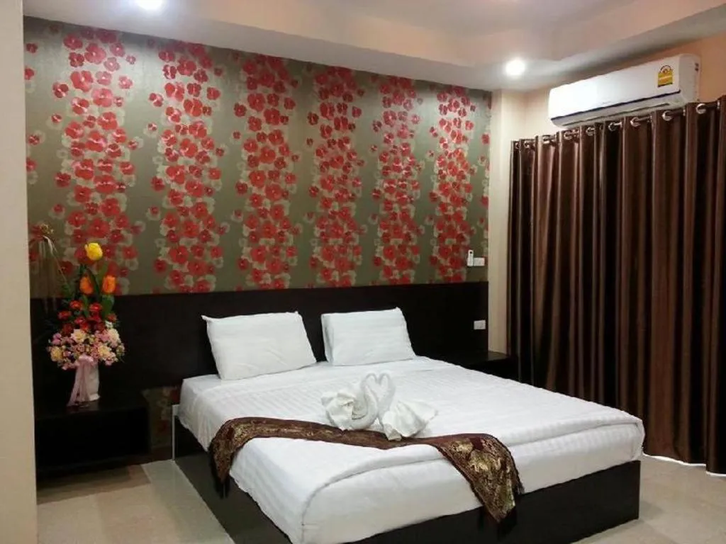 Bed in Le Parc Wangnang Hotel