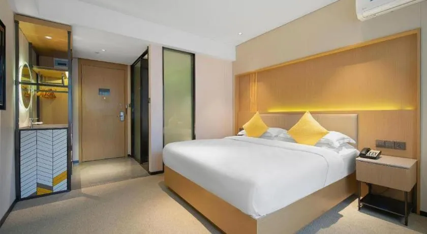 Bed in Nanning Sanzan Hotel