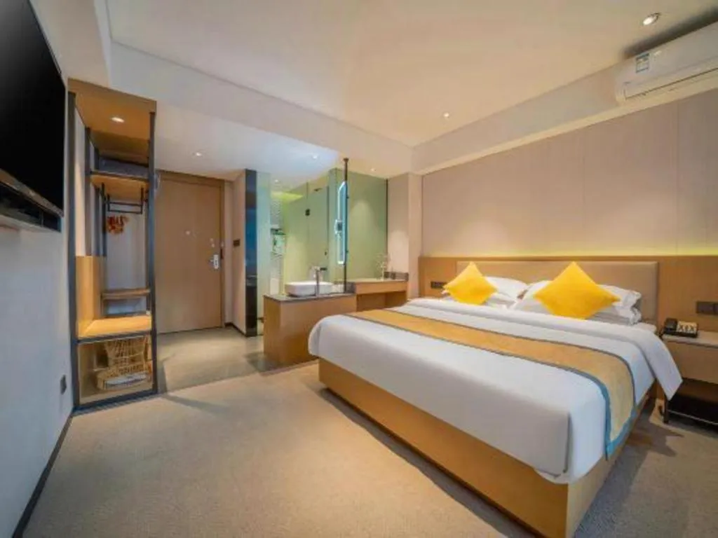 Bed in Nanning Sanzan Hotel