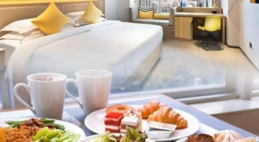 Bed in Nanning Sanzan Hotel