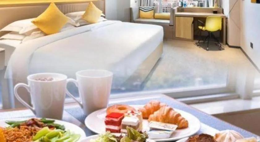 Bed in Nanning Sanzan Hotel