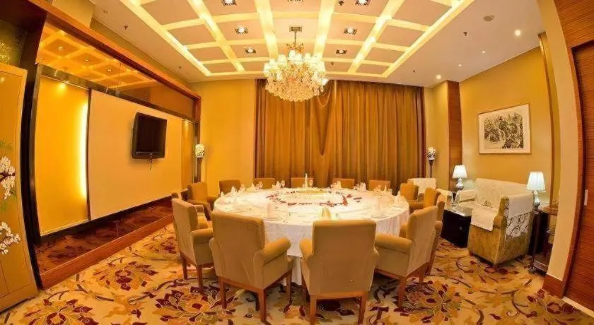 Inzone Garlnd Hotel Zhangqiu