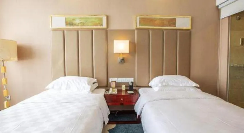 Inzone Garlnd Hotel Zhangqiu