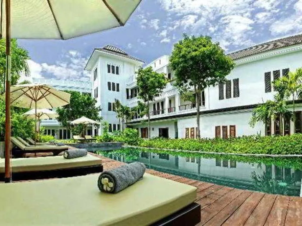 La Residence Blanc D' Angkor