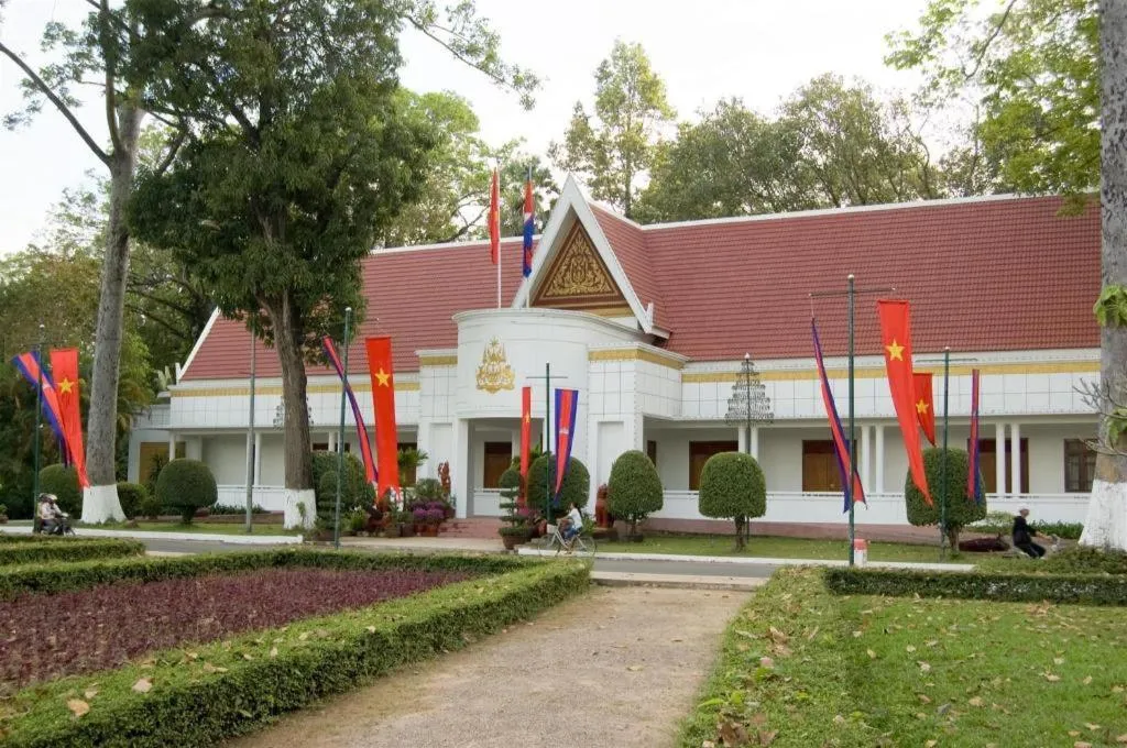 La Residence Blanc D' Angkor