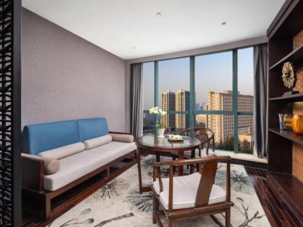 Yiwu Orange Boutique Hotel