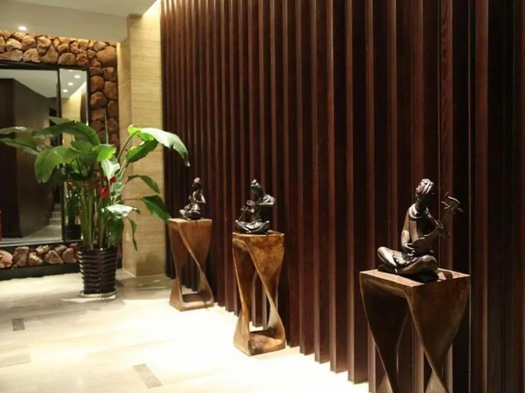 Yiwu Orange Boutique Hotel