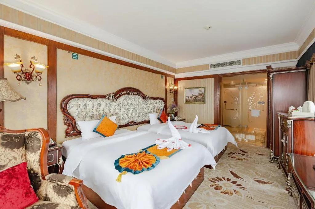 Bed in Chengdu French Theme Gold Palace