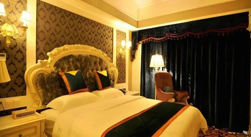 Bed in Chengdu French Theme Gold Palace