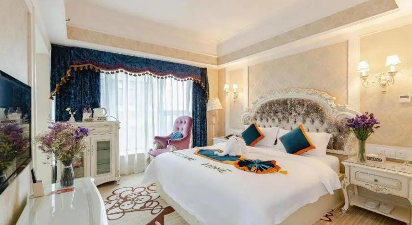 Chengdu French Theme Gold Palace