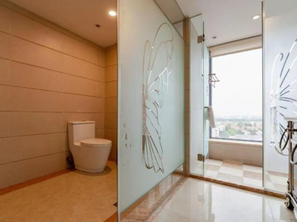 Chengdu French Theme Gold Palace