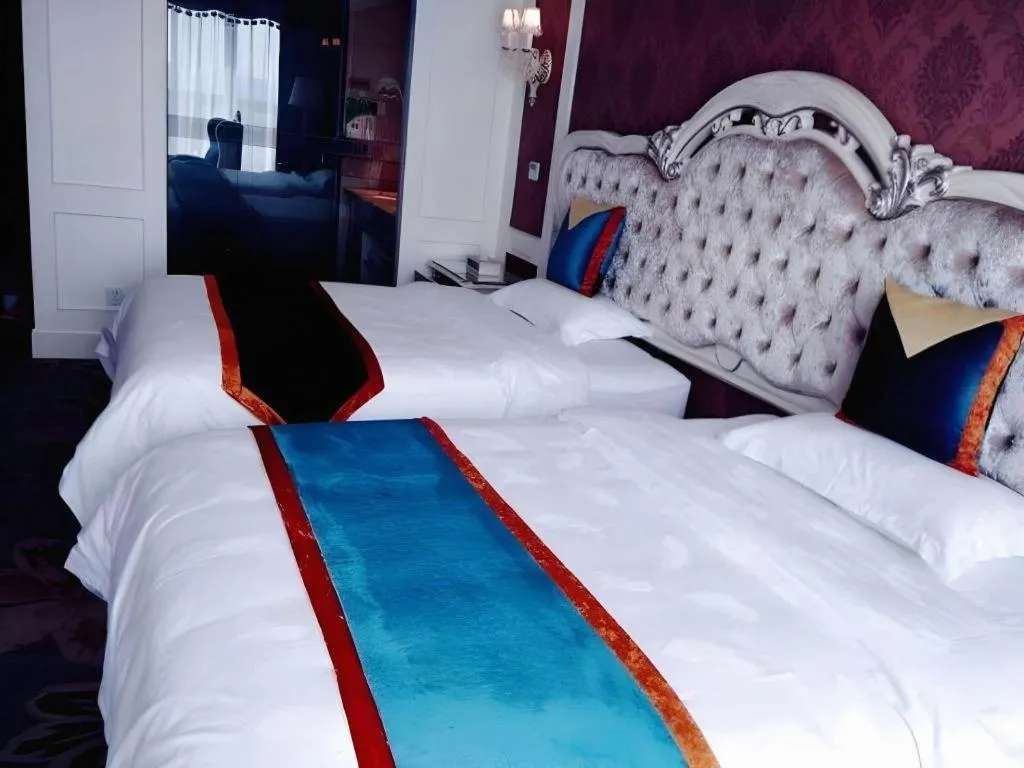 Bed in Chengdu French Theme Gold Palace