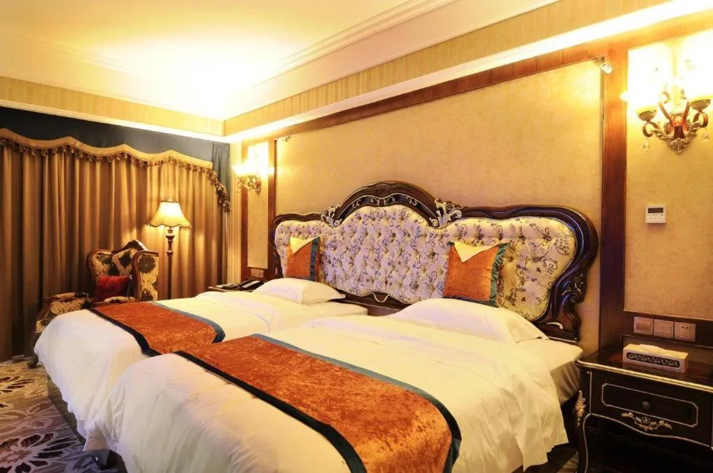 Bed in Chengdu French Theme Gold Palace