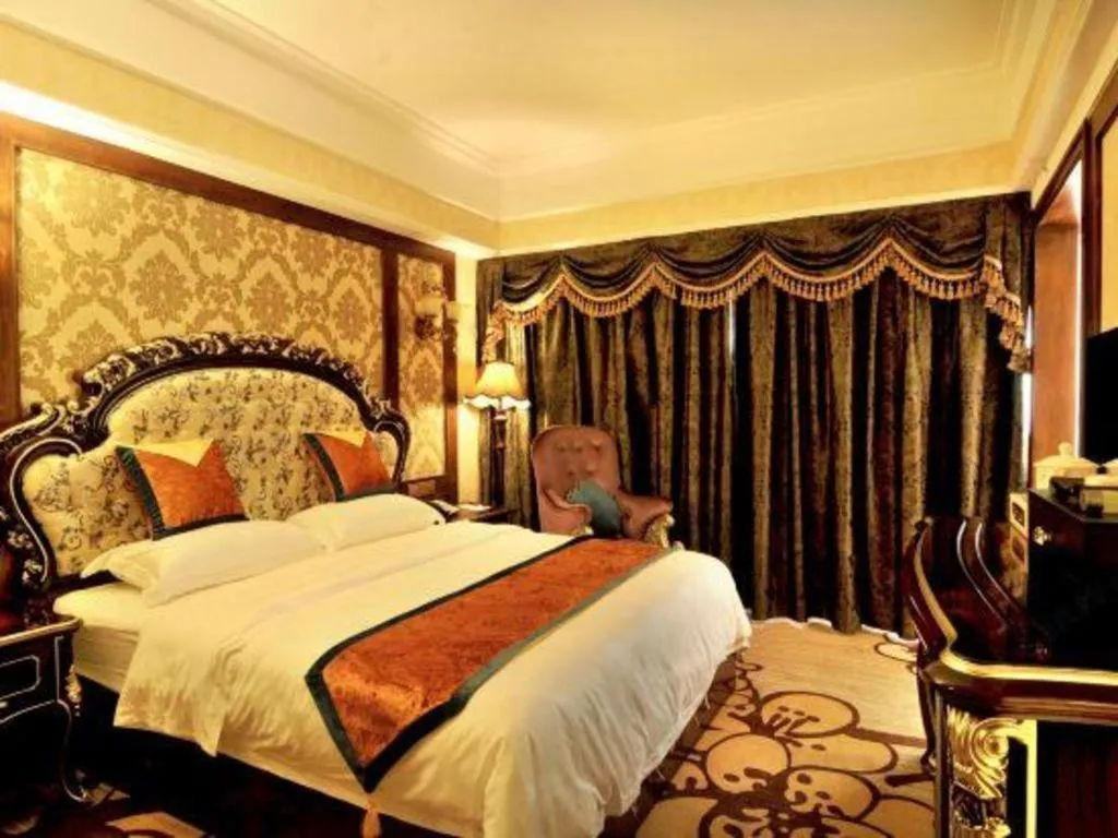 Bed in Chengdu French Theme Gold Palace