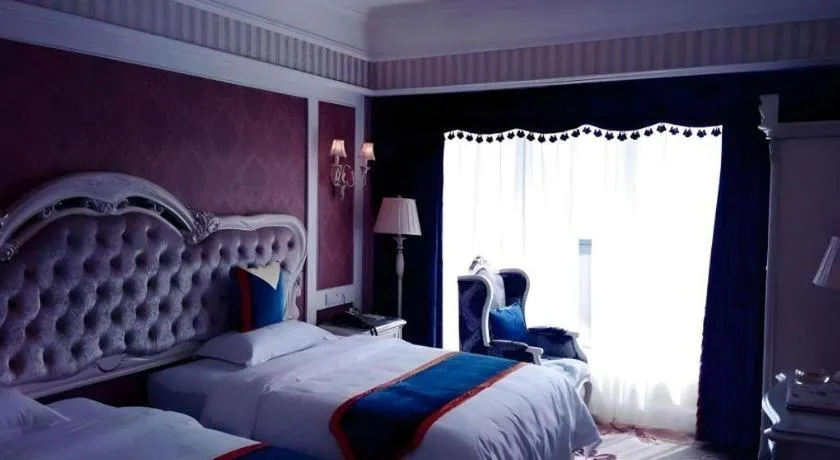 Bed in Chengdu French Theme Gold Palace