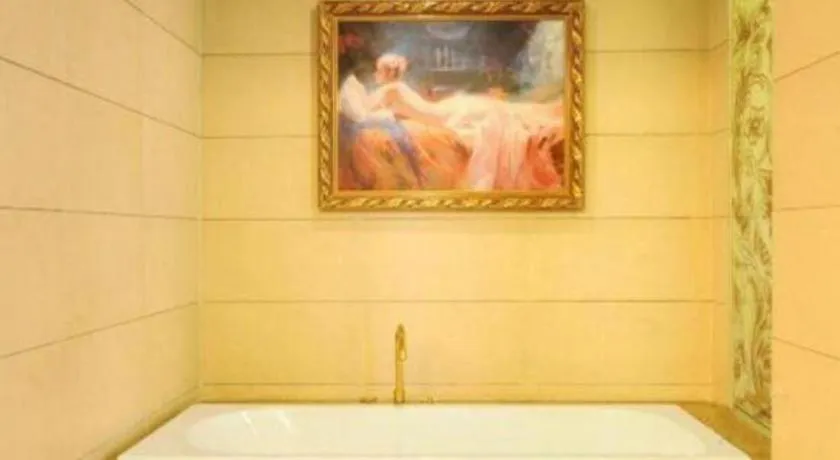 Chengdu French Theme Gold Palace