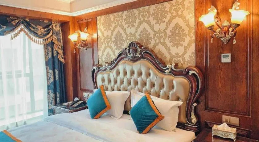 Bed in Chengdu French Theme Gold Palace