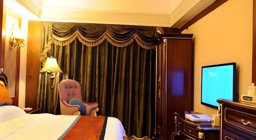 Bed in Chengdu French Theme Gold Palace