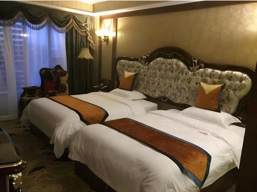 Bed in Chengdu French Theme Gold Palace