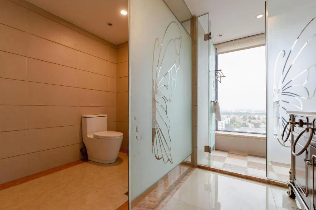 Chengdu French Theme Gold Palace